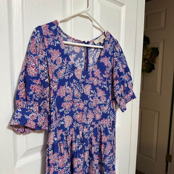 Ann Taylor Loft 6 Petite Short Sleeve Blue dress With Colorful Floral Accents - Picture 1 of 4
